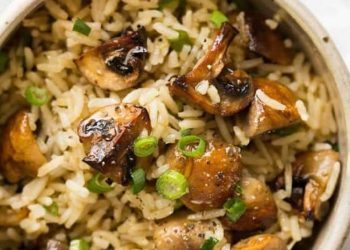 Riz aux champignons cuit au four