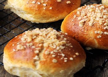 Recette Petits Pains au Yaourt Très Facile