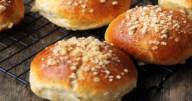 Recette Petits Pains au Yaourt Très Facile