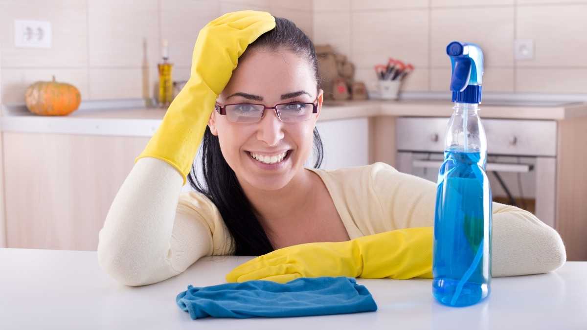 Les personnes qui aiment nettoyer sont plus heureuses