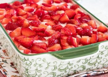 dessert au mascarpone, yaourt et fraises