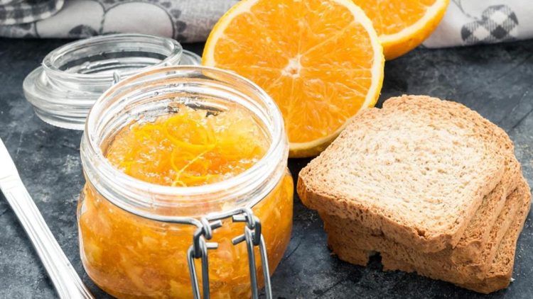 Confiture d’orange aux écorces