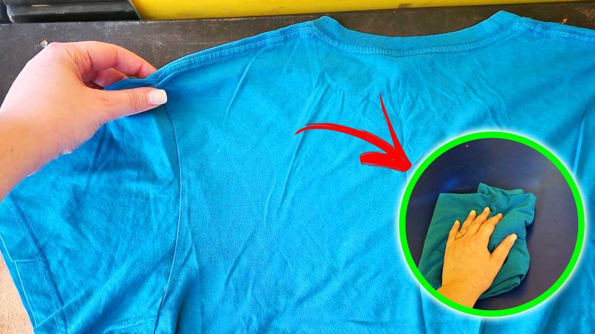 Comment faire un attrape-poussière avec un vieux t-shirt ?