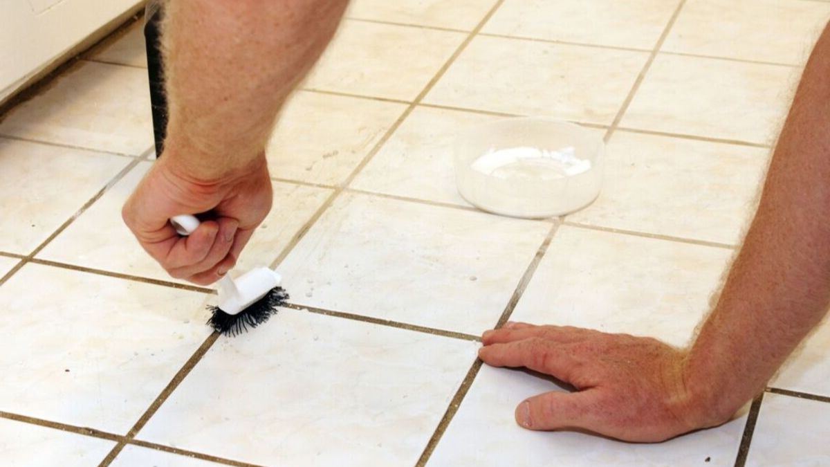 Comment nettoyer les joints sans eau de Javel : une méthode simple pour éliminer la saleté et la crasse des joints de carrelage