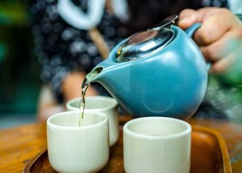 Le café ou le thé comptent-ils comme de l'eau ?