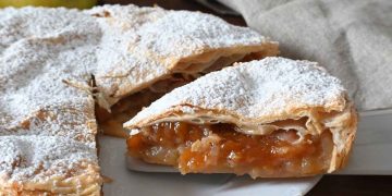 Tarte aux pommes en pâte feuilletée